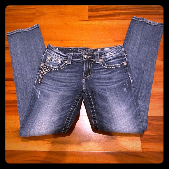 Miss Me Jeans - Picture 1 of 7